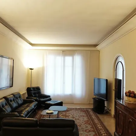 Savoy Palace Apartment *